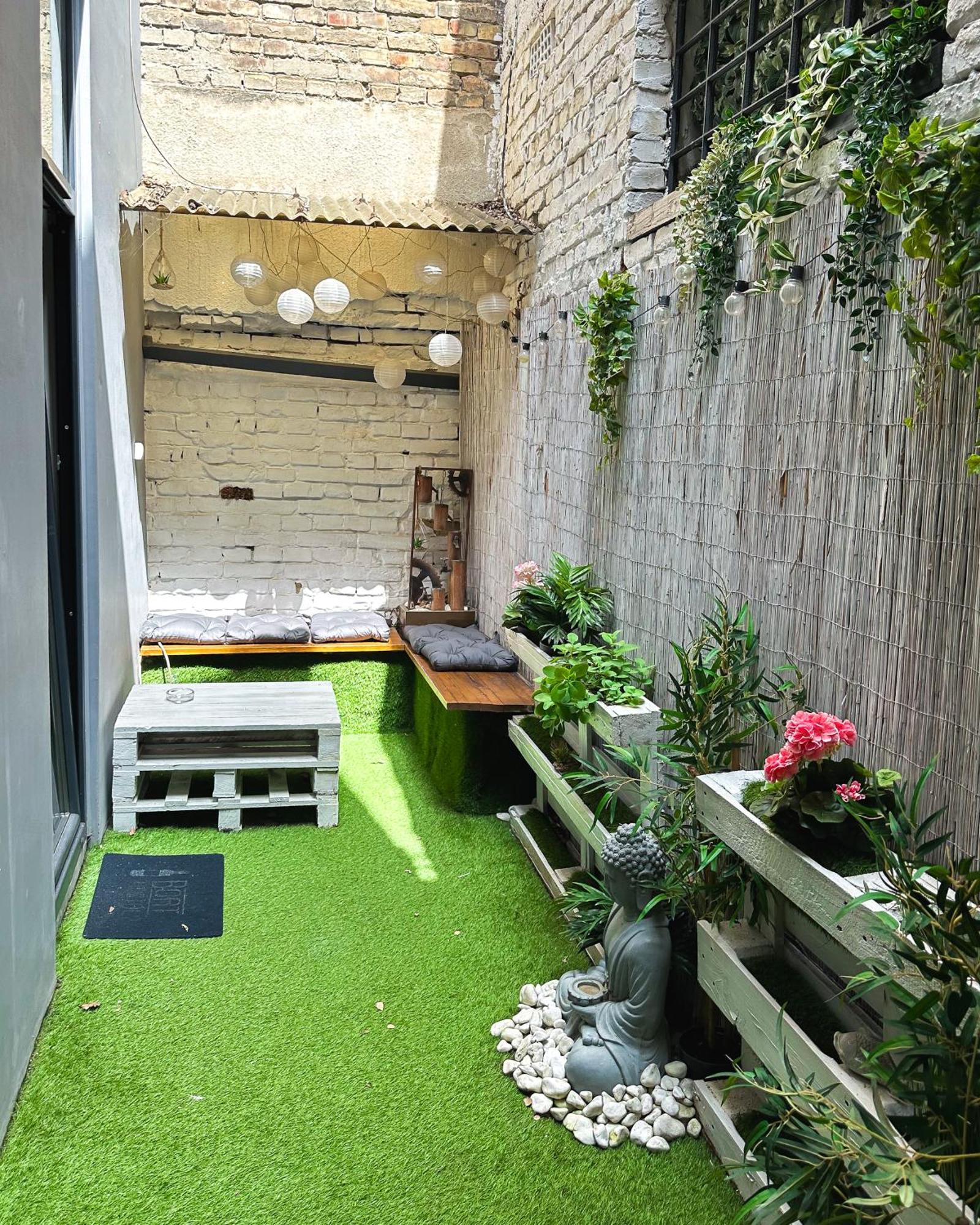 Urban Studio With Private Garden Near Andrassy ブダペスト エクステリア 写真